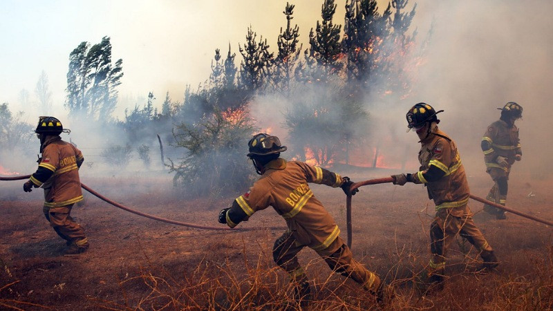 Aumenta a 133 la cifra de fallecidos tras incendios en Valparaíso, Chile