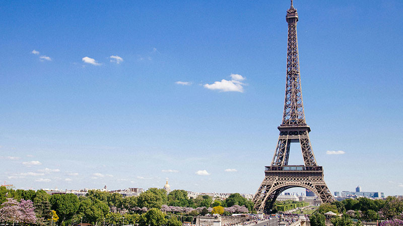 Por tercer día consecutivo la Torre Eiffel está cerrada por la huelga de empleados 