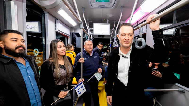 Ponen en marcha carriles confinados de transporte público de Paseo 5 de Febrero, en Querétaro