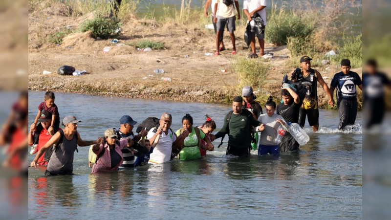 Corte Suprema de Estados Unidos congela temporalmente nueva ley antimigrante en Texas