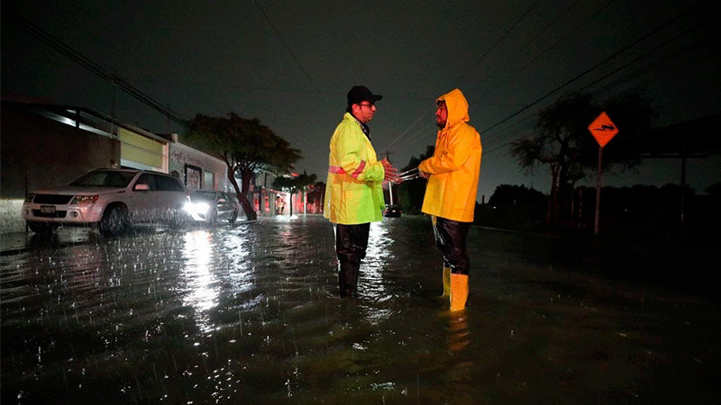 Reportan encharcamientos en diferentes zonas de la ciudad 