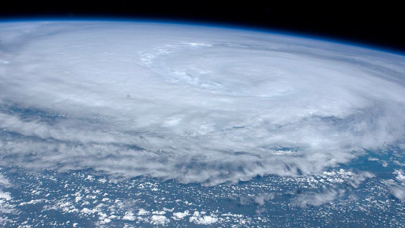 Huracán 'Óscar' toca tierra en Cuba; con rachas de viento de 1166 km/h