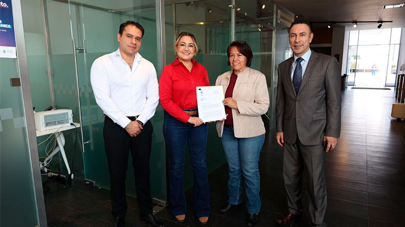 Presentan iniciativa para crear la Ley del Sistema Estatal de Cuidados en Querétaro